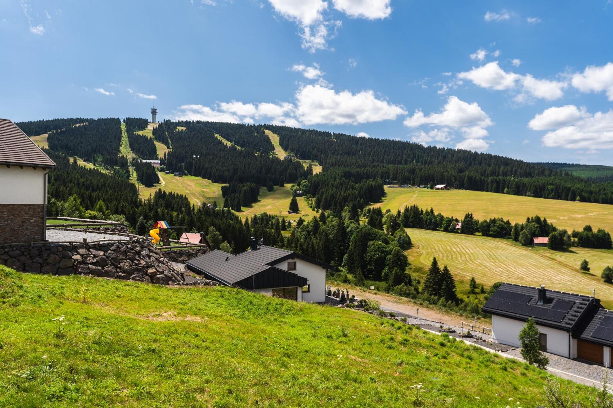 Mirabel Apartments Klinovec Loučná pod Klínovcem エクステリア 写真