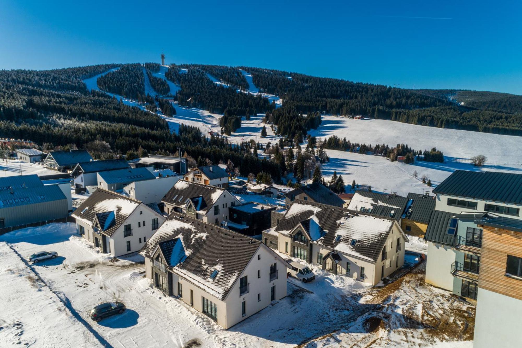 Mirabel Apartments Klinovec Loučná pod Klínovcem エクステリア 写真